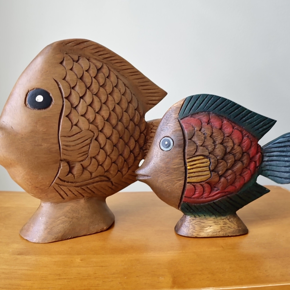 2 Vtg Hand Carved / Hand Painted Tropical Wooden Fish Decor Unmarked Beachy